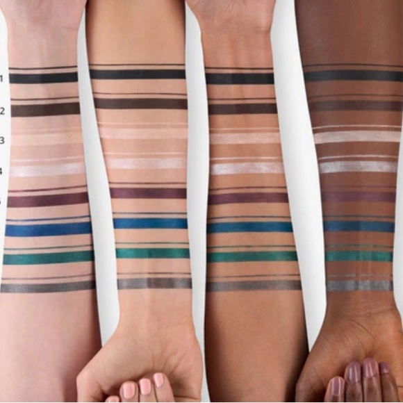 Bundle of 2 Essence Play And Stay gel eyeliner pencil - Picture 5 of 7